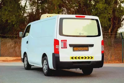 Standard Roof Chiller Van | Manual | GCC Specs | Ref#N32515-3