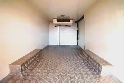 Standard Roof Chiller Van | Manual | GCC Specs | Ref#N32515-6