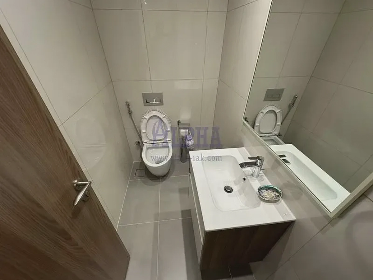 High Floor | Seaview| Fully Furnished-5-5