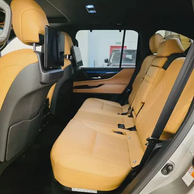 AED 7034 PM | LEXUS LX 600 SIGNATURE 2024 | UNDER AGENCY WARRANTY & SERVICE CONTRACT AUG 2030 | GCC-16