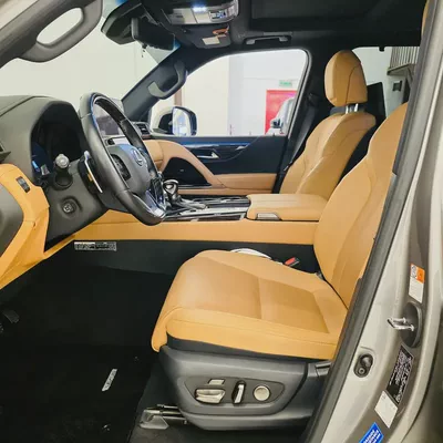 AED 7034 PM | LEXUS LX 600 SIGNATURE 2024 | UNDER AGENCY WARRANTY & SERVICE CONTRACT AUG 2030 | GCC-8