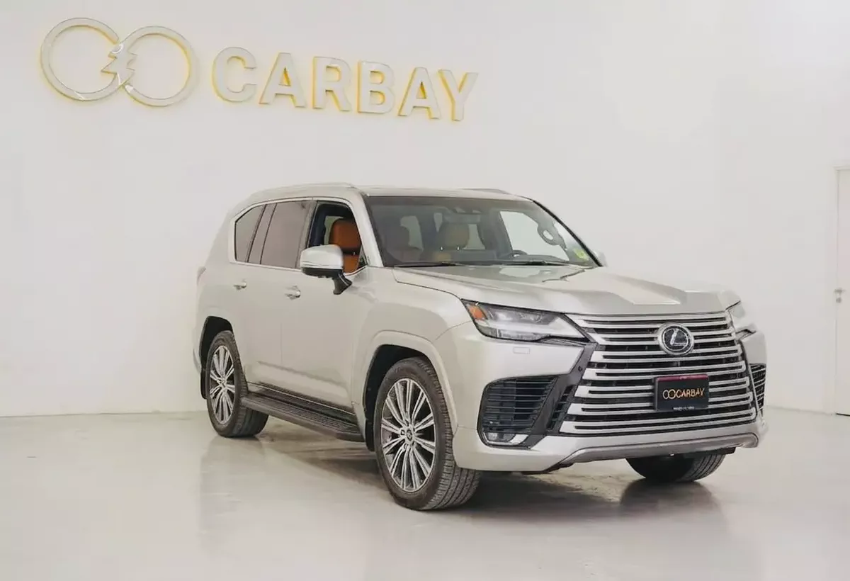 AED 7034 PM | LEXUS LX 600 SIGNATURE 2024 | UNDER AGENCY WARRANTY & SERVICE CONTRACT AUG 2030 | GCC-2-2