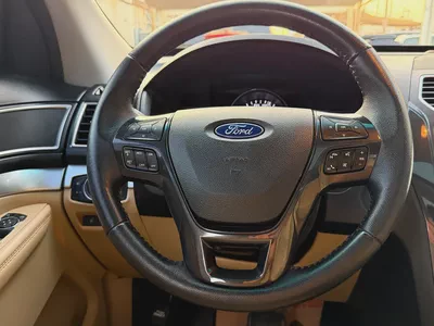 Ford Explorer- XLT -2017 -GCC -FREE ACCIDENT—FULL OPTIONS-LOW MILAGE-EXCELLENT CONDITION-12