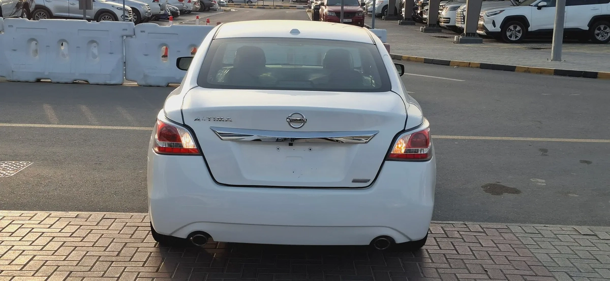 Nissan Altima S 2015 - Canadian Specs - GCC Ready