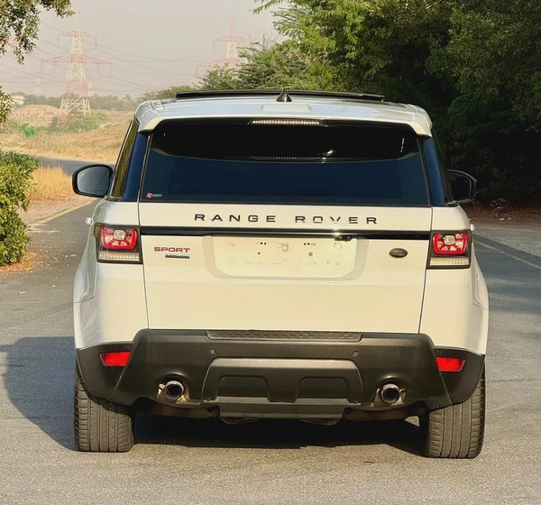 2017 Land Rover Range Rover Sport HSE Red Edition | GCC Specs صبغ وكالة استخدام مالك اول