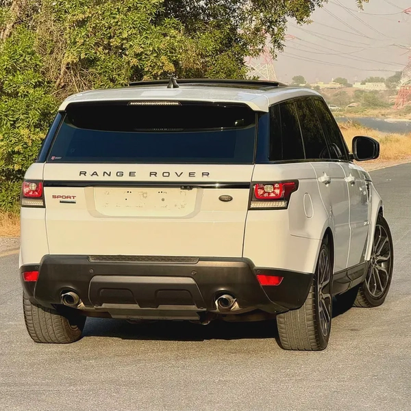 2017 Land Rover Range Rover Sport HSE Red Edition | GCC Specs صبغ وكالة استخدام مالك اول