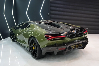 Lamborghini Revuelto 2025-21
