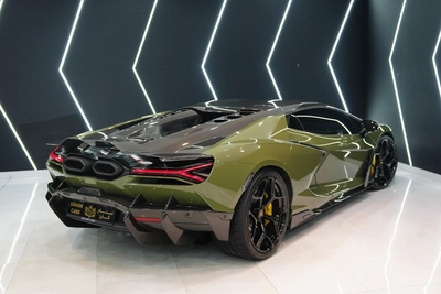 Lamborghini Revuelto 2025-19