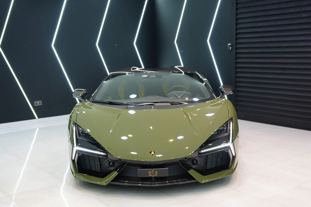 Lamborghini Revuelto 2025-1-1