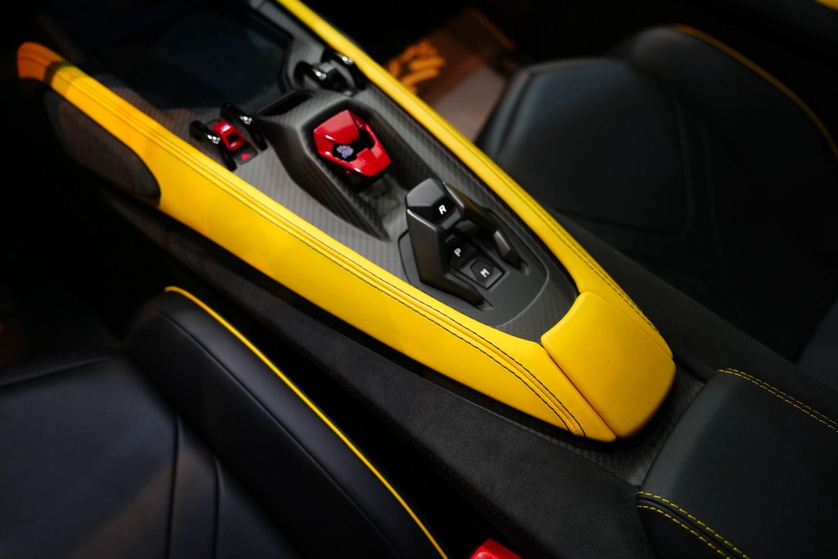 Lamborghini Revuelto 2025-9-9