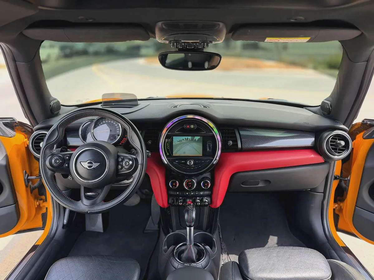 2014 MINI Cooper S | GCC Specs | Low Mileage-4-4