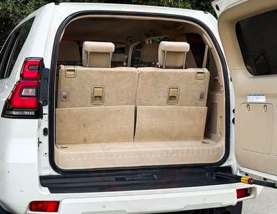 Toyota Prado EXR Toyota Prado | 4.0 L | 2019 | GCC | Accident-Free | In Excellent Condition | 2233 P.M-12