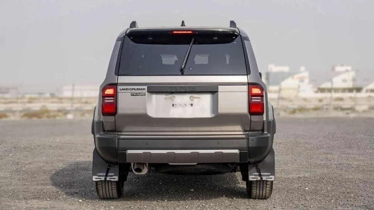 Toyota Prado GXR (LHD) TOYOTA PRADO 250 LUXURY + WX 2.8D AT MY2025 - BRONZE-4-0