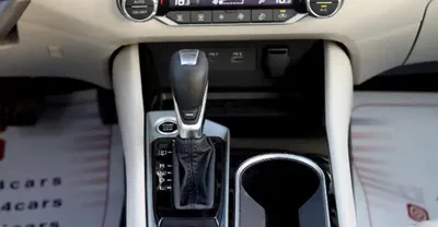 2026 Nissan Altima – White Sedan with Beige Interior-4