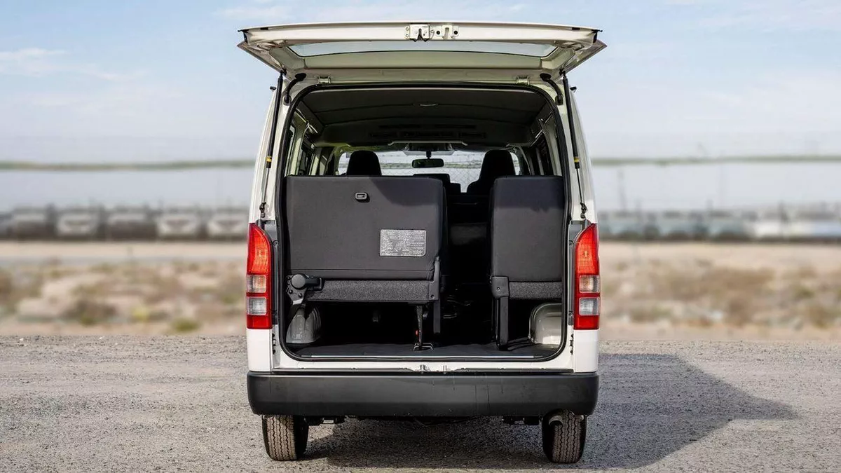 Toyota Hiace GL 2.7-9-0
