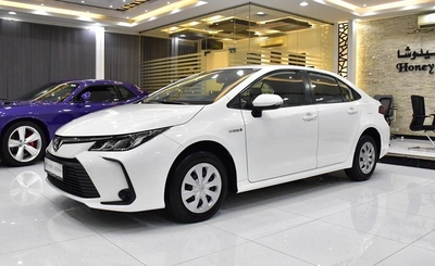 Toyota Corolla Hybrid ( 2020 Model ) in White Color GCC Specs-3