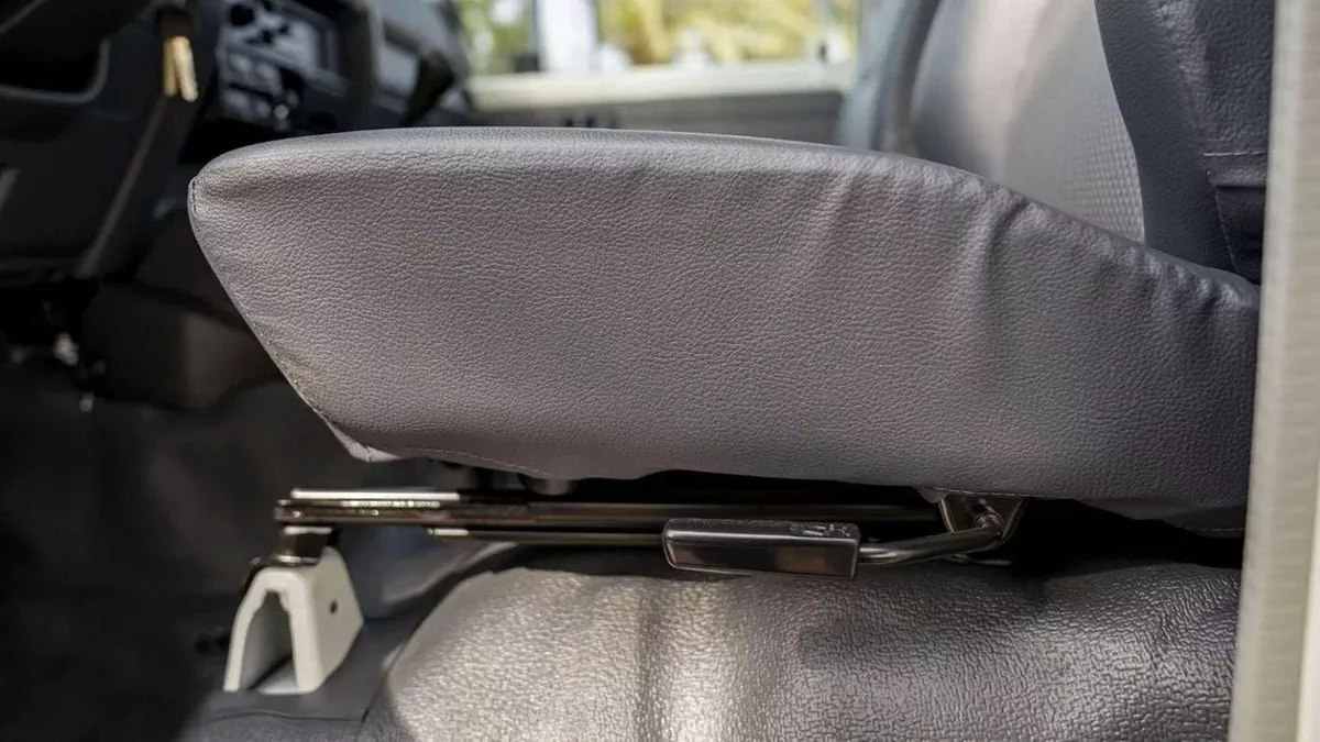 Toyota Land Cruiser Pick Up Toyota Land Cruiser Pickup LC79 4.2L Diesel 2025-13-0