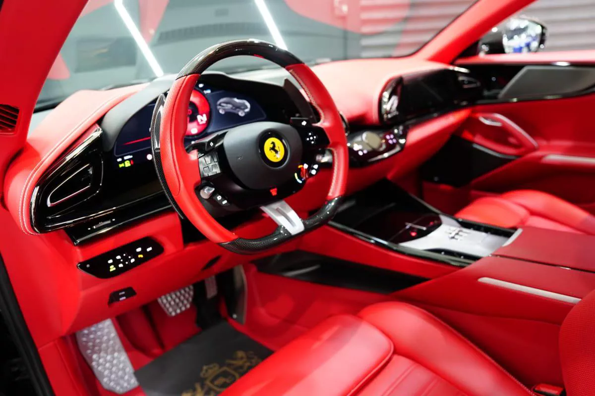 Ferrari Purosangue-4-4