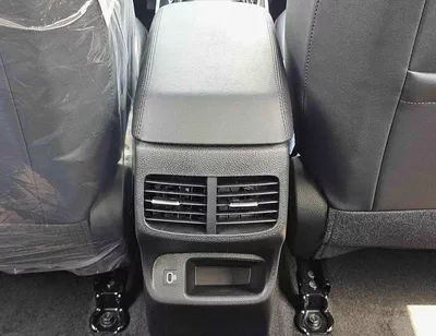 Kia Seltos CVT LUXURY/ DUAL TONE WITH BLACK ROOF / PANORAMIC ROOF/ 1.5L V4 PETROL CHINES SPECS (CODE#KSLL)-21
