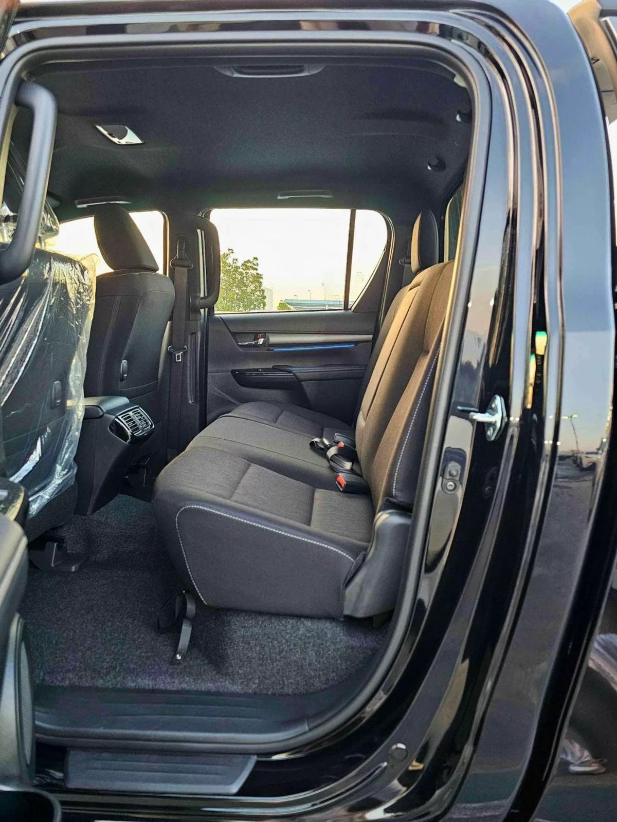 Toyota Hilux SR5 ADVENTURE / 4.0L V6 PETROL / 360 CAMERA / FR & REAR CAMERA / AUTO A.C (CODE # HADVKW)-9-0