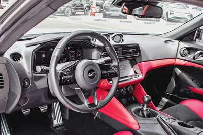 NISSAN Z PERFORMANCE | GCC SPES | 3.0-L  TWIN-TURBO  | UNDER WARRANTY-12