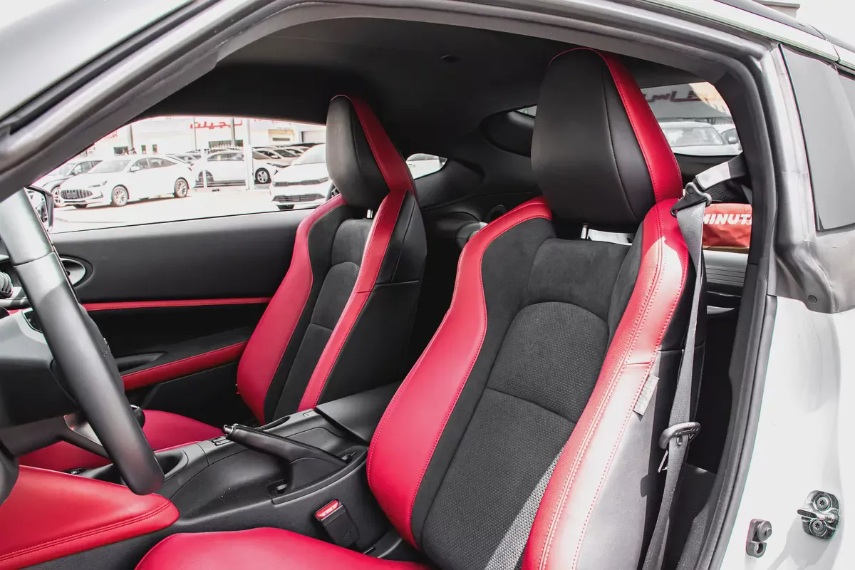 NISSAN Z PERFORMANCE | GCC SPES | 3.0-L  TWIN-TURBO  | UNDER WARRANTY-15-15