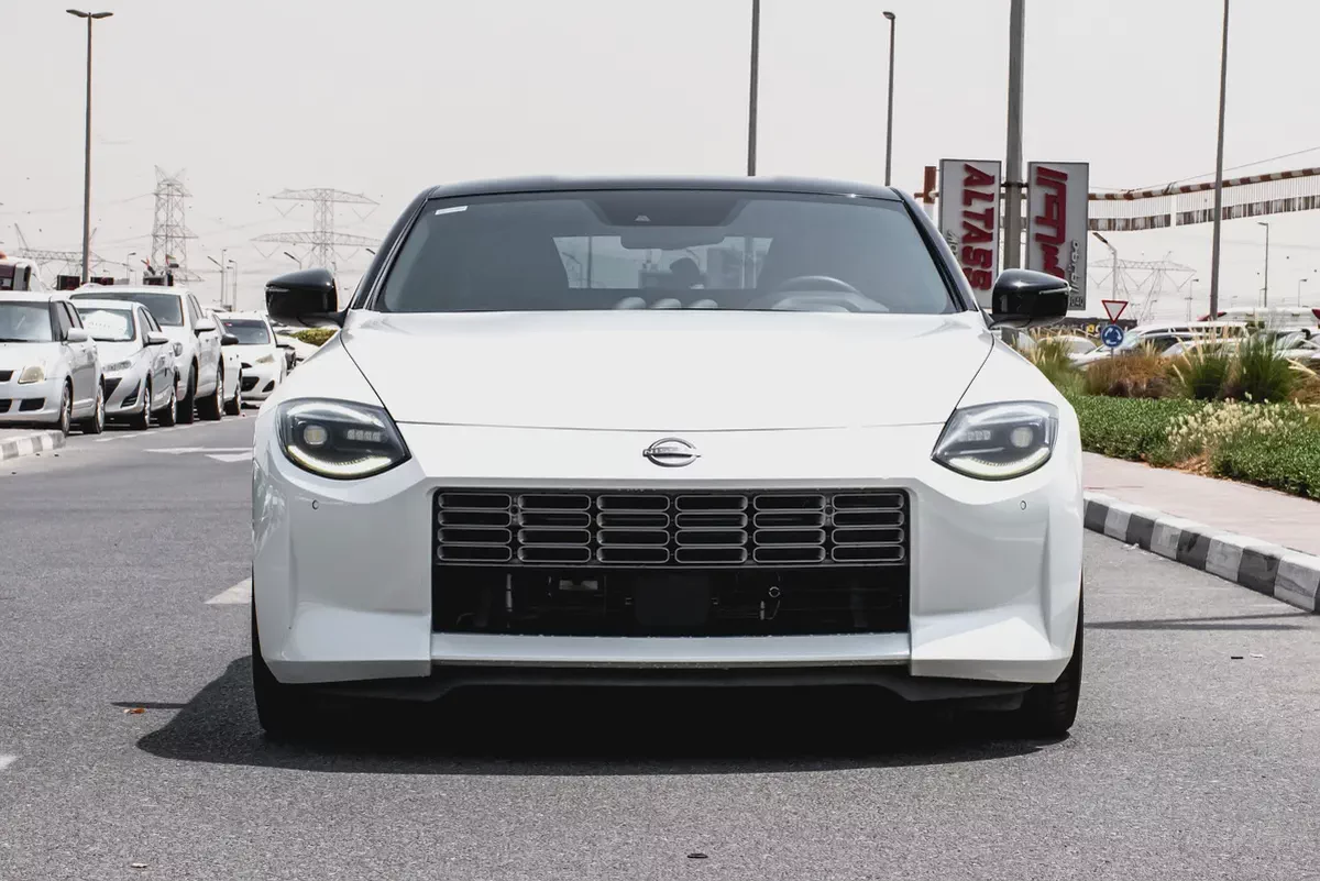NISSAN Z PERFORMANCE | GCC SPES | 3.0-L  TWIN-TURBO  | UNDER WARRANTY-1-1