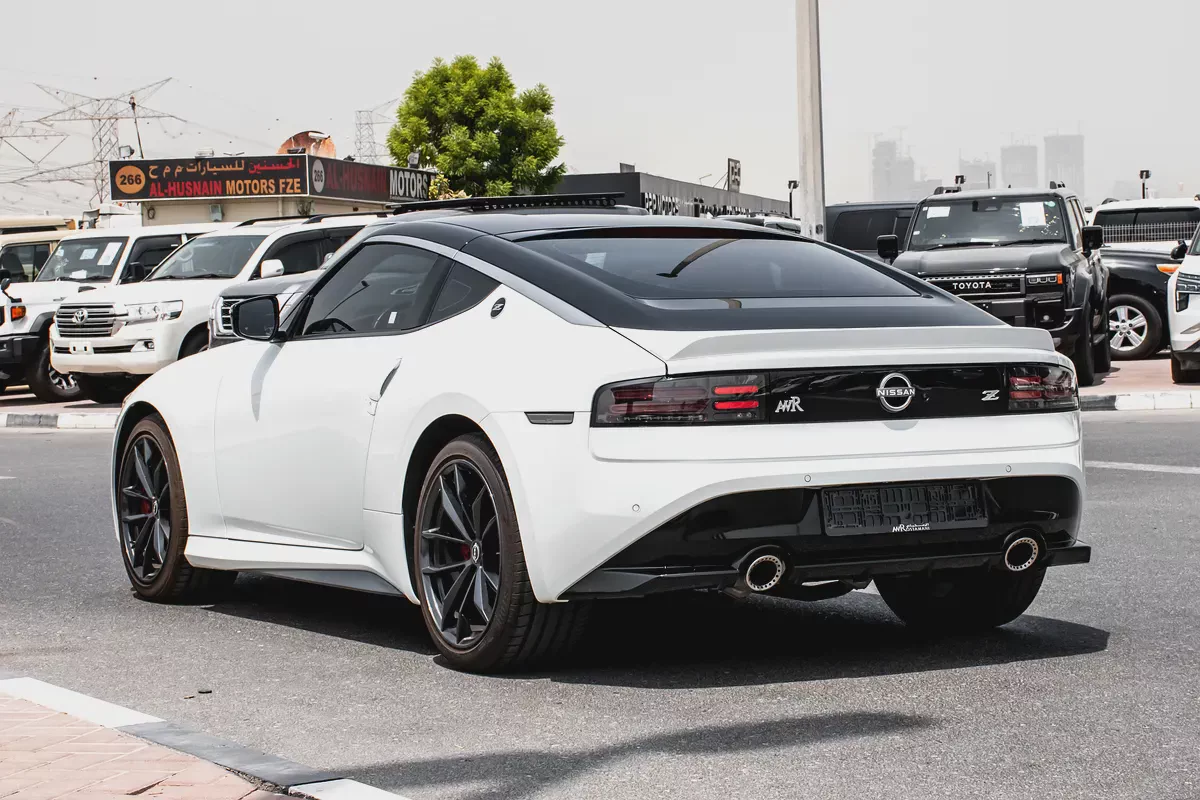 NISSAN Z PERFORMANCE | GCC SPES | 3.0-L  TWIN-TURBO  | UNDER WARRANTY-5-5