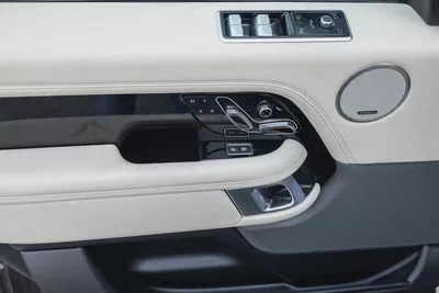 Land Rover Range Rover Long 2022-15