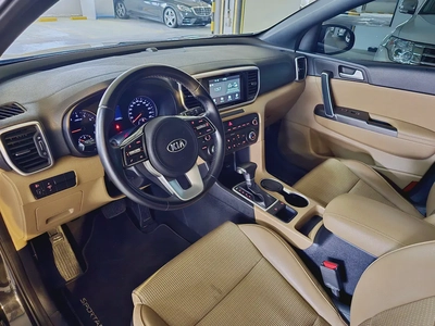 AGENCY SERVICE HISTORY PANORAMIC ROOF LEATHER SEAT CAMERA SCREEN FULL OPTION 2020 II GCC Specs-5