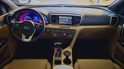 AGENCY SERVICE HISTORY PANORAMIC ROOF LEATHER SEAT CAMERA SCREEN FULL OPTION 2020 II GCC Specs-8
