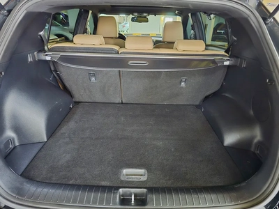 AGENCY SERVICE HISTORY PANORAMIC ROOF LEATHER SEAT CAMERA SCREEN FULL OPTION 2020 II GCC Specs-10