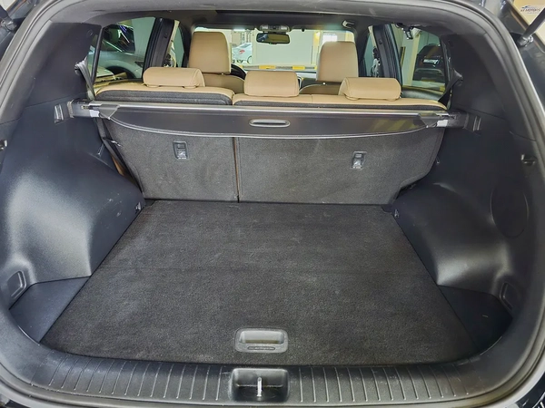AGENCY SERVICE HISTORY PANORAMIC ROOF LEATHER SEAT CAMERA SCREEN FULL OPTION 2020 II GCC Specs