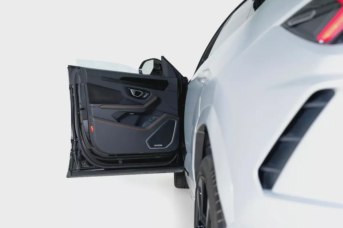 Lamborghini Urus-Exclusive Leather With Orange Stitching-Black Exterior Pack-23 Inch Black Rims-12-12