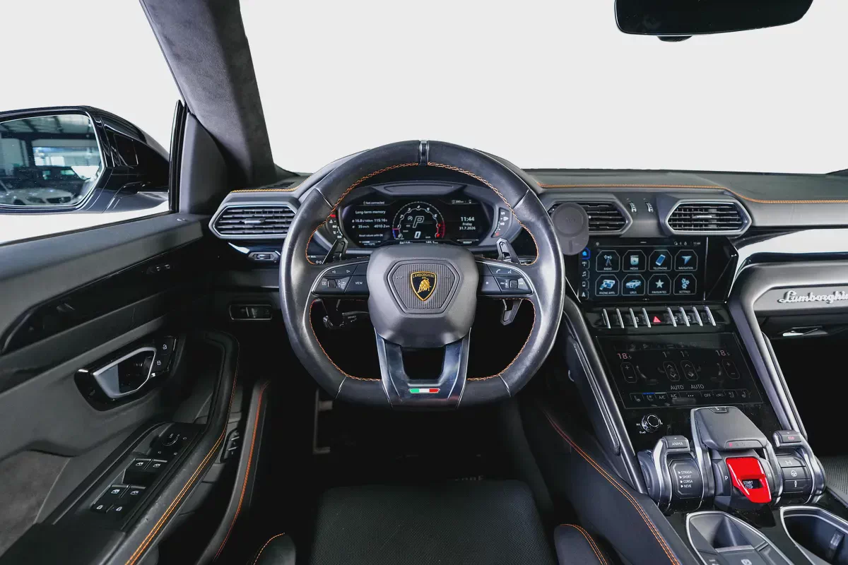 Lamborghini Urus-Exclusive Leather With Orange Stitching-Black Exterior Pack-23 Inch Black Rims-16-16