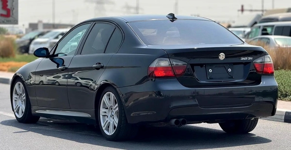 BMW | 323i | 2006 | ONLY | 80622 KM | JAPAN IMPORT | CLEAN TITLE
