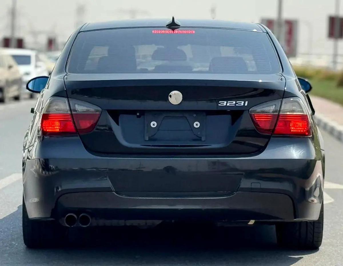 BMW | 323i | 2006 | ONLY | 80622 KM | JAPAN IMPORT | CLEAN TITLE