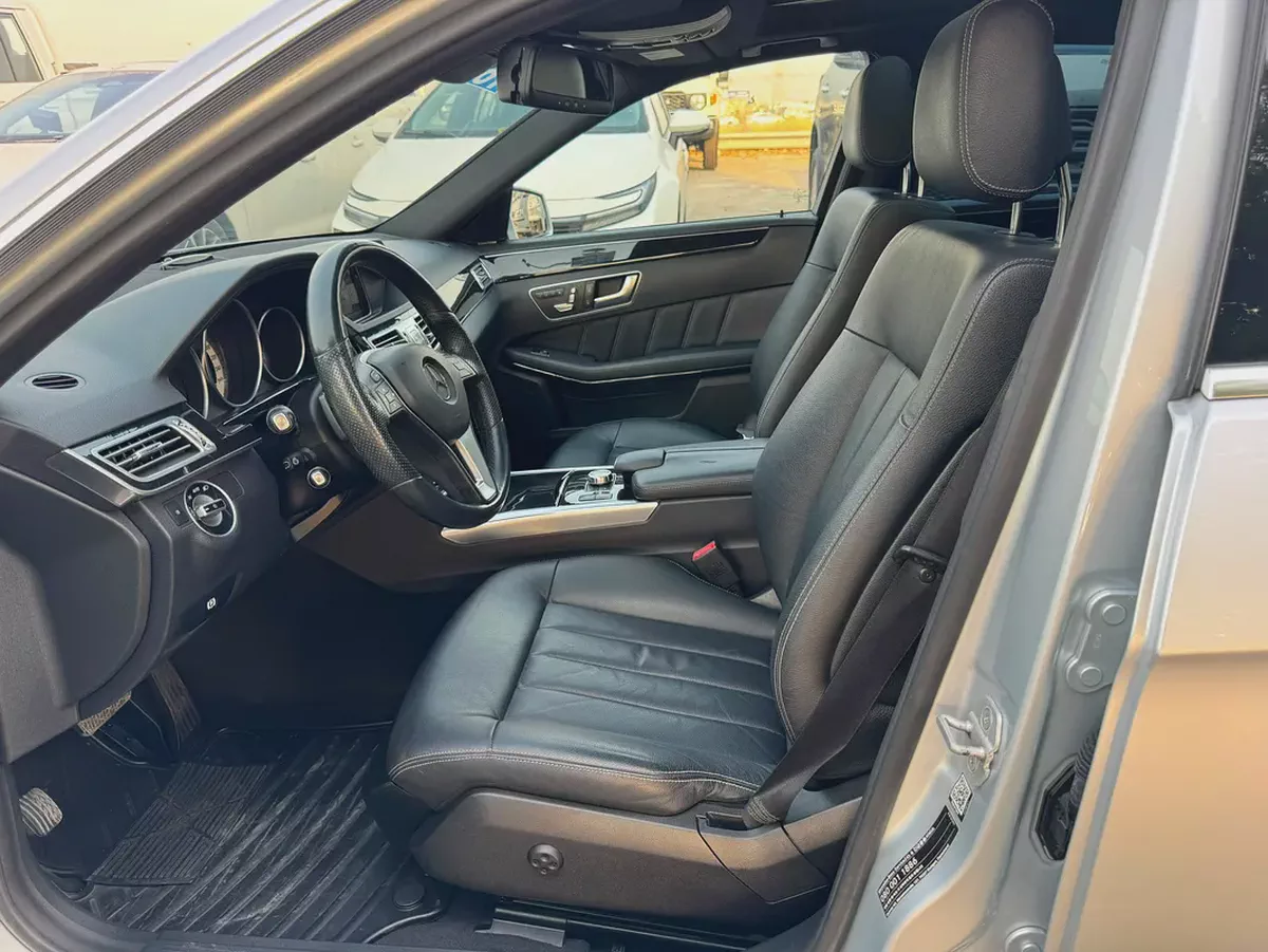 Mercedes Benz E300 2014 94000km - Clean Title - Excellent Condition-10-10