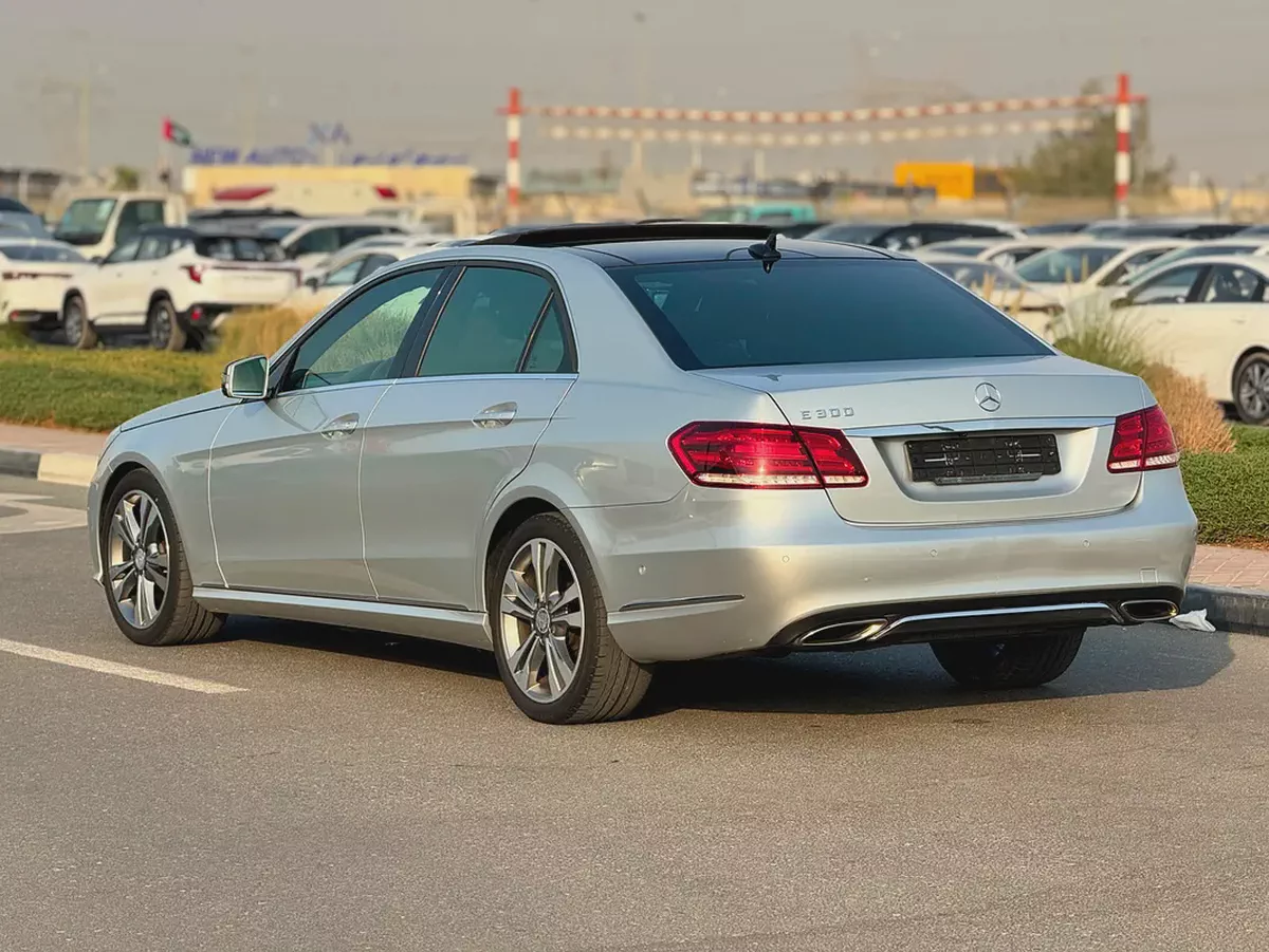 Mercedes Benz E300 2014 94000km - Clean Title - Excellent Condition-3-3