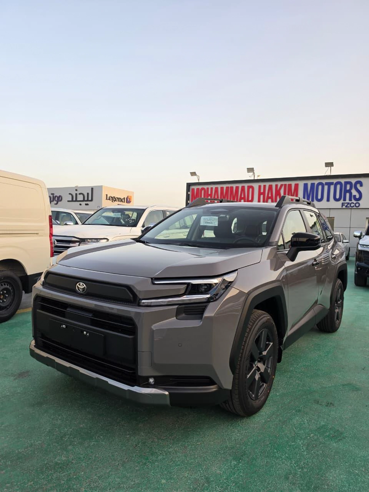 TOYOTA RAV4 2.5L HYBRID FULL OPTION 2026 – Grey