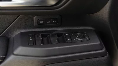 Toyota Prado VXR-16