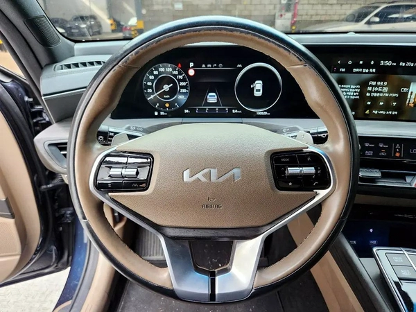 Kia K8 Noblesse 2022 - Korean Specs - Excellent Condition