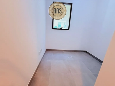 READY TO MOVE SPACIOUS BRAND NEW 4 BR+MAID VILLA AVAILABLE FOR RENT-17