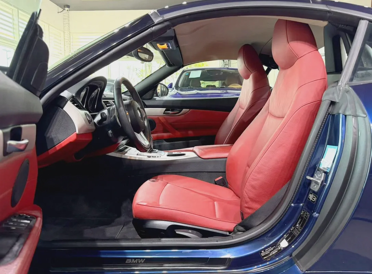 Z4 Roadster . GCC Specs . Excellent Condition-6-6