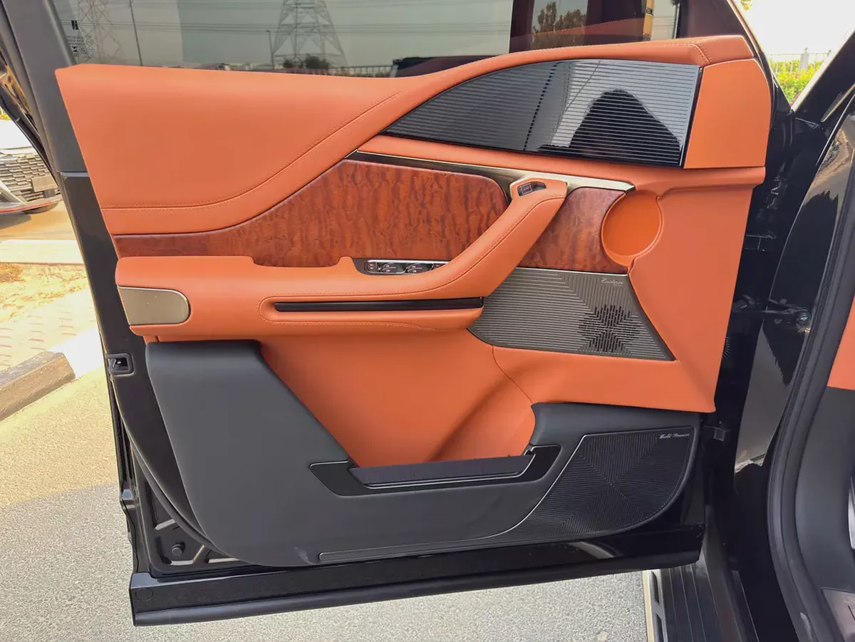 2025 YangWang U8 Premium Edition GCC Specs-10-10