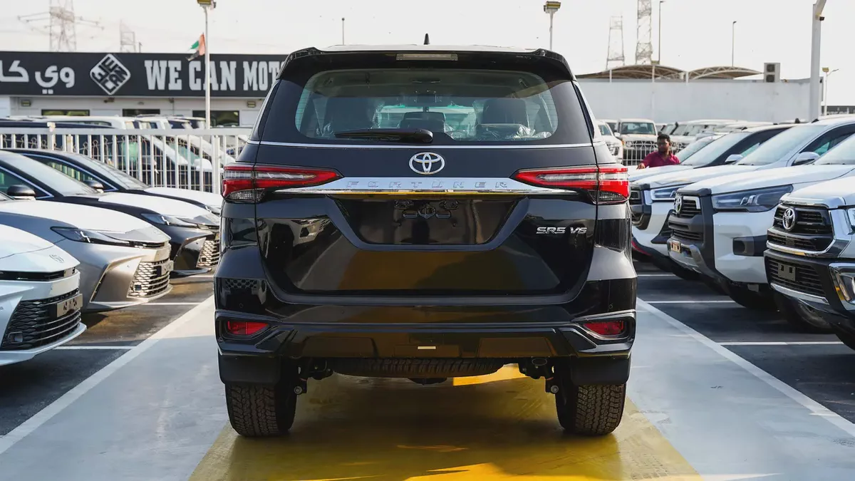 2026 Toyota Fortuner SR5 4.0L V6 GCC Specs-5-5