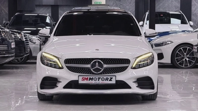 2020 Mercedes-Benz C200 Avantgarde | GCC Specs | Pristine Condition-2