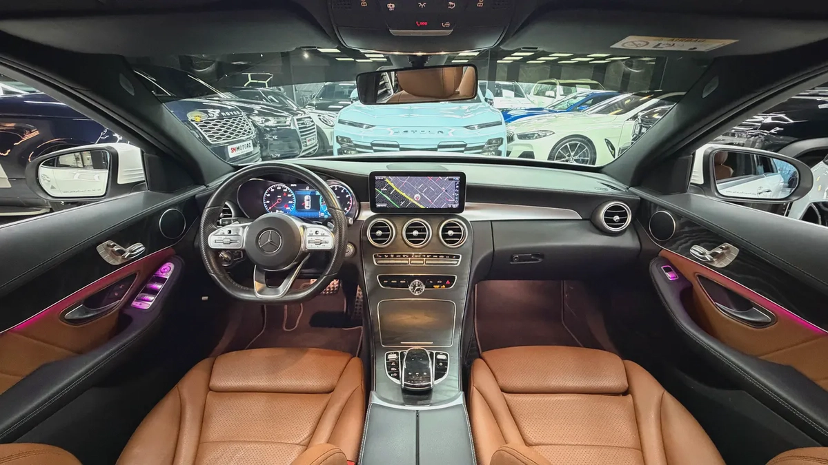 2020 Mercedes-Benz C200 Avantgarde | GCC Specs | Pristine Condition-12-12