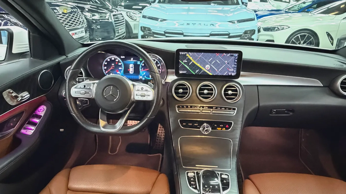 2020 Mercedes-Benz C200 Avantgarde | GCC Specs | Pristine Condition-13-13