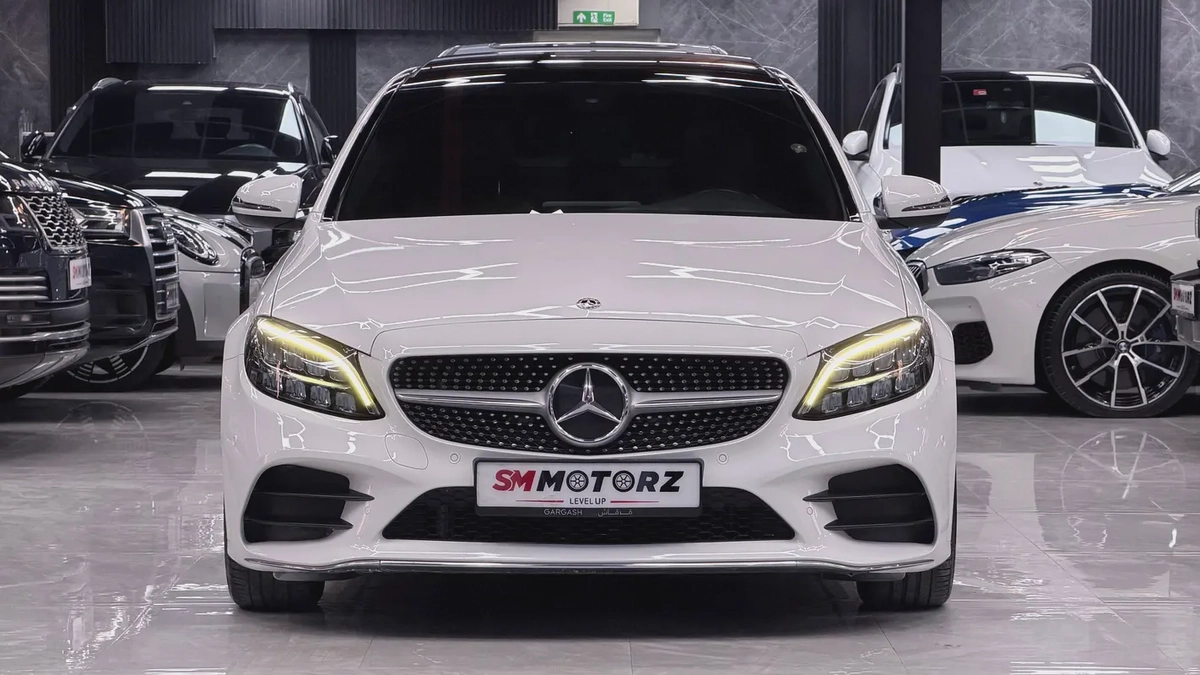 2020 Mercedes-Benz C200 Avantgarde | GCC Specs | Pristine Condition-2-2
